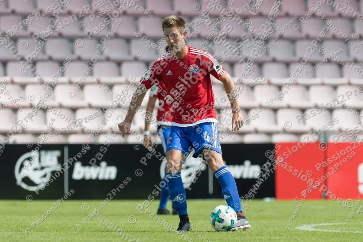 mf_UHGCFC_20170826_0440