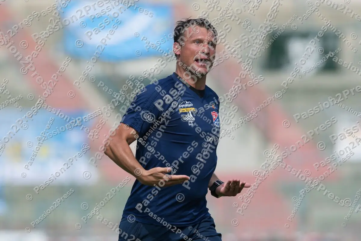 mf_UHGCFC_20170826_0532