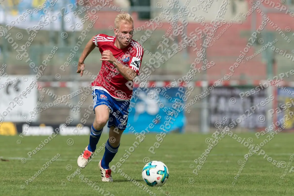 mf_UHGCFC_20170826_0657