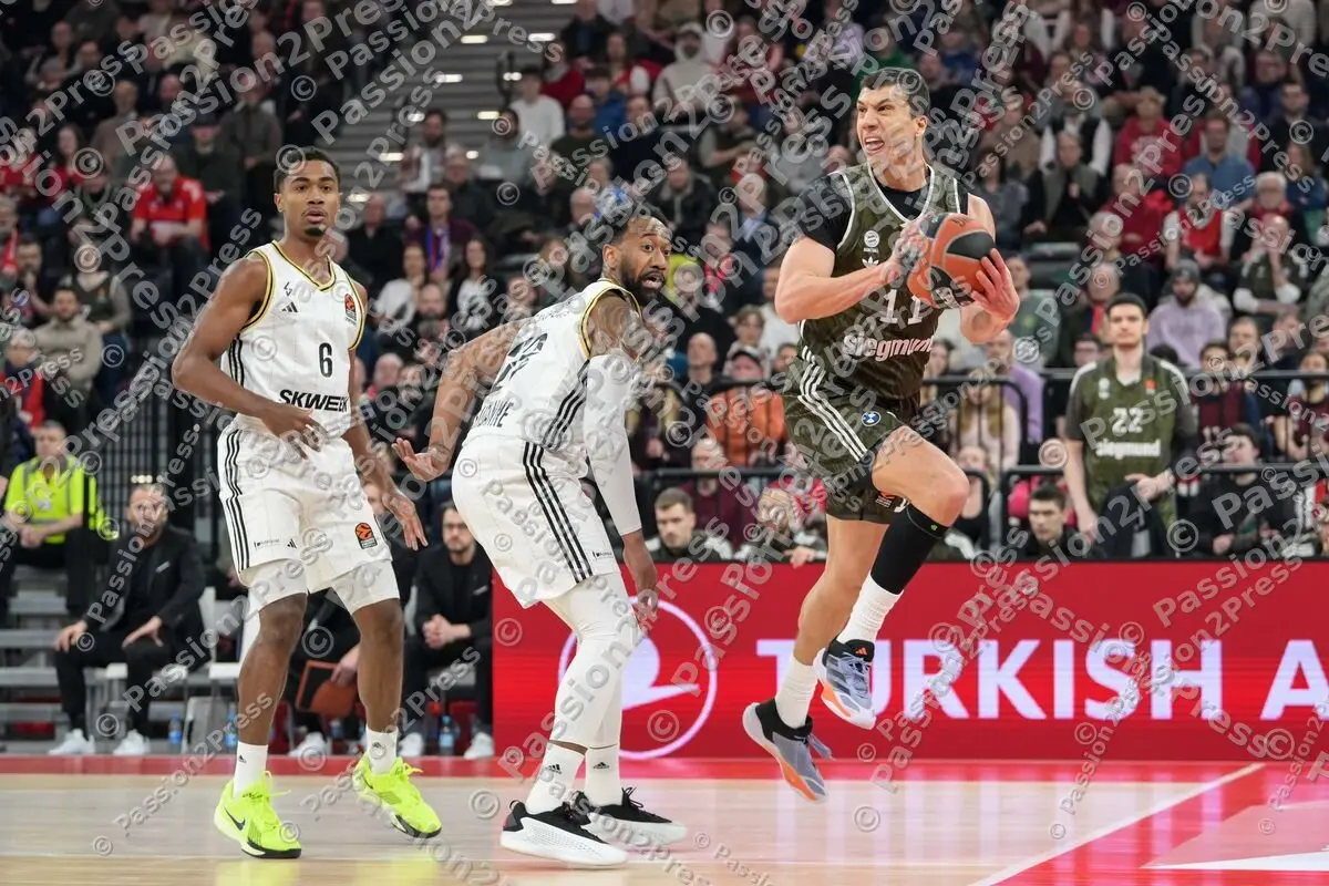 FCBBVIL_20250206_0235