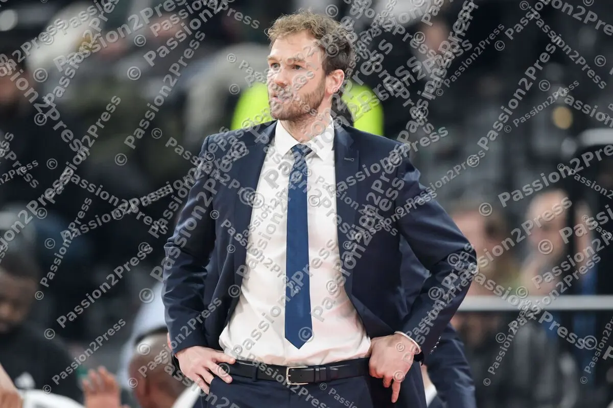 FCBBVIL_20250206_0248