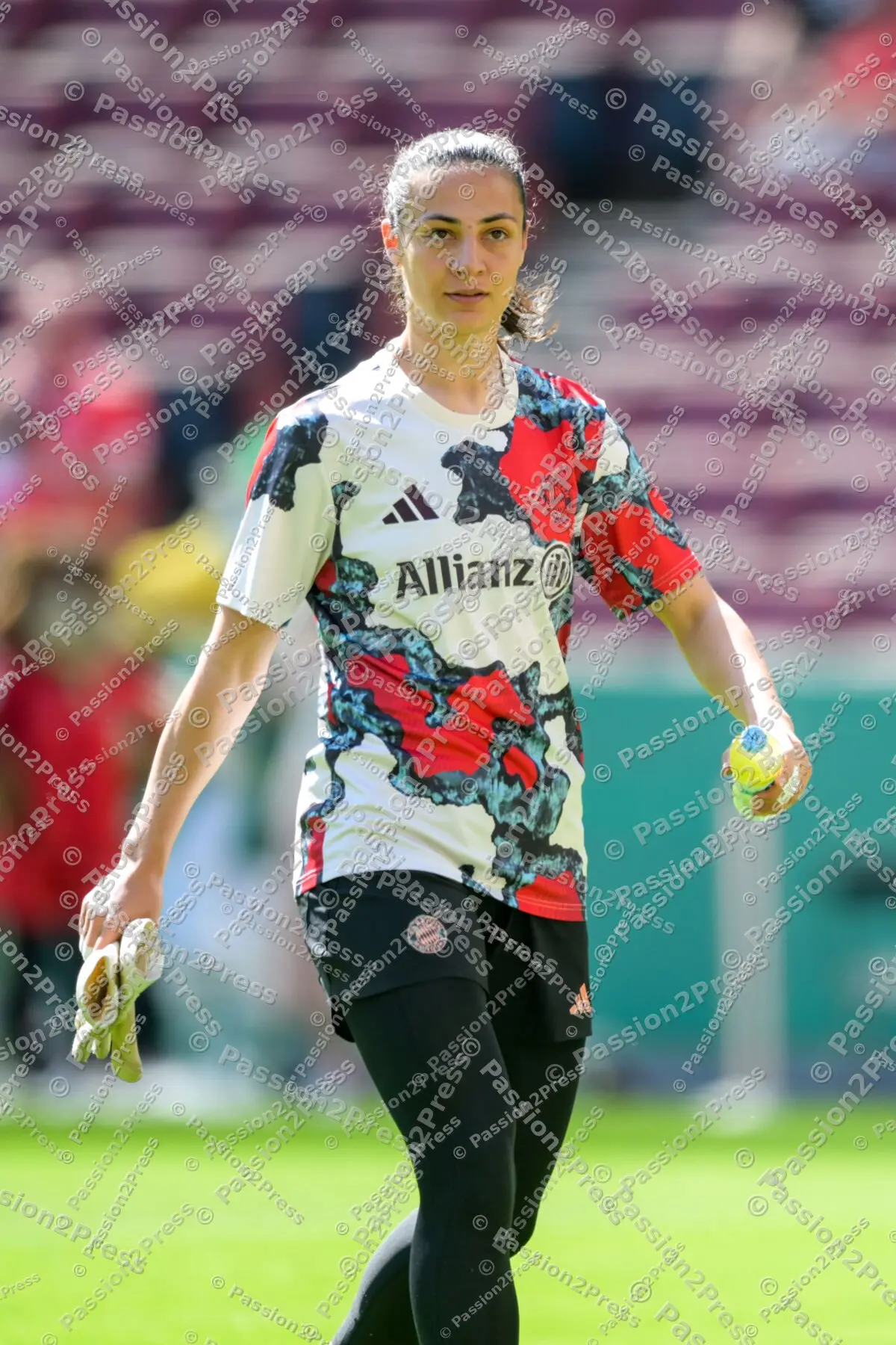 FCBFSVW_20250501_0213