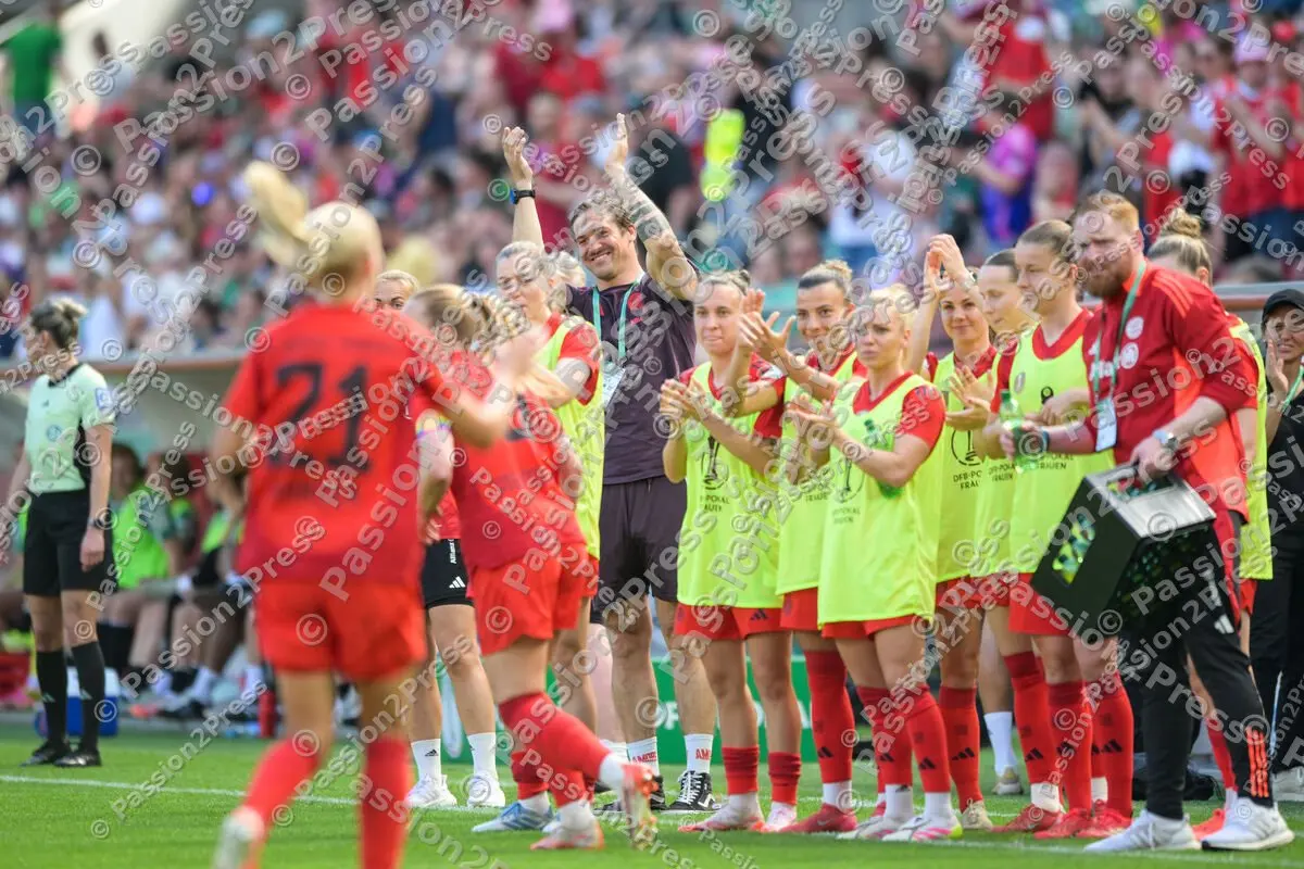 FCBFSVW_20250501_2045