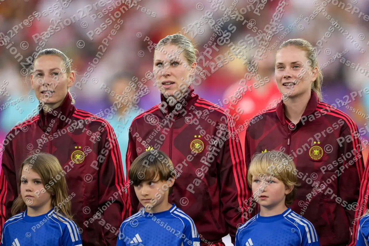 SWEGER_20250712_0880