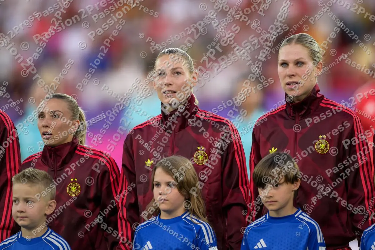 SWEGER_20250712_0887