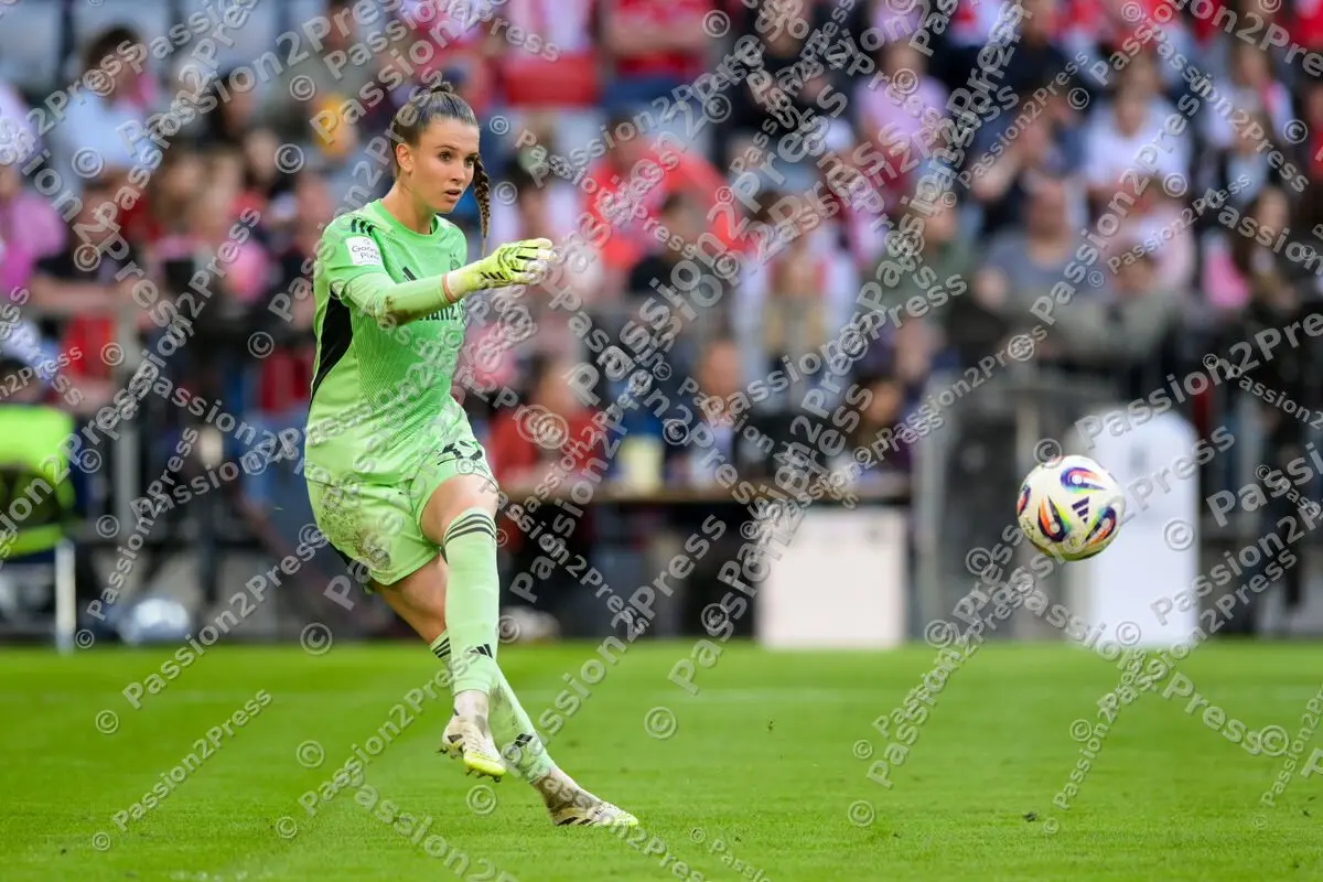 FCBFB04_20250906_1830