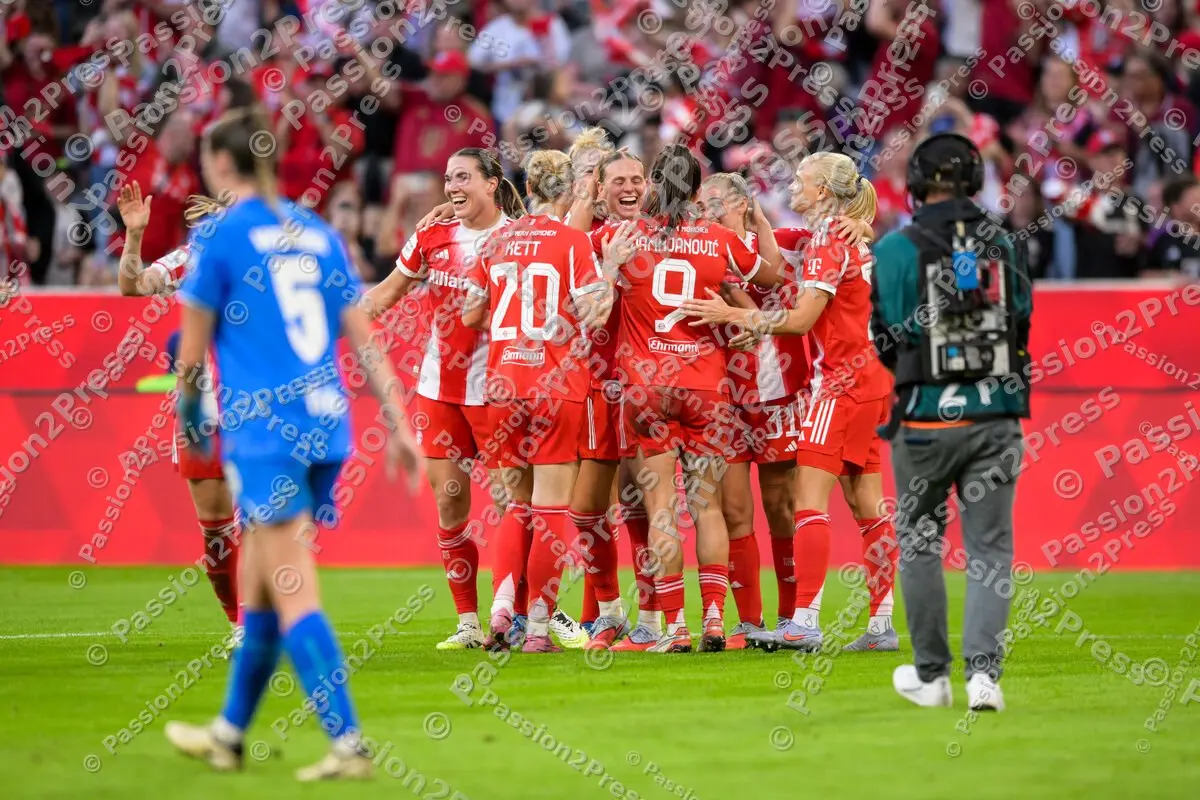 FCBFB04_20250906_2652