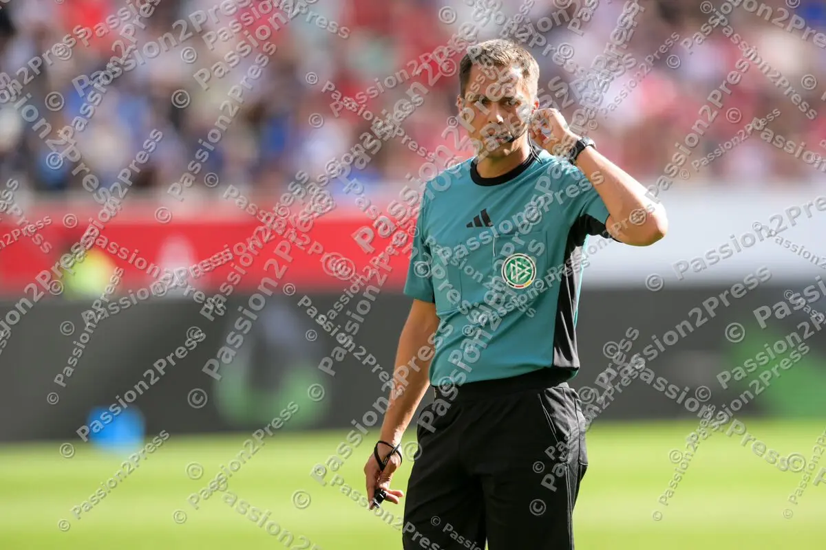 TSGFCB_20250920_1182