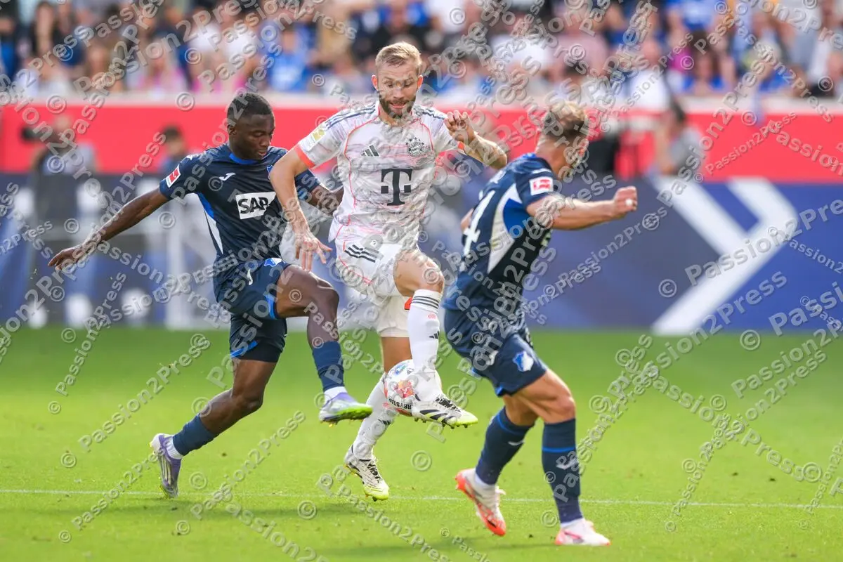 TSGFCB_20250920_1379