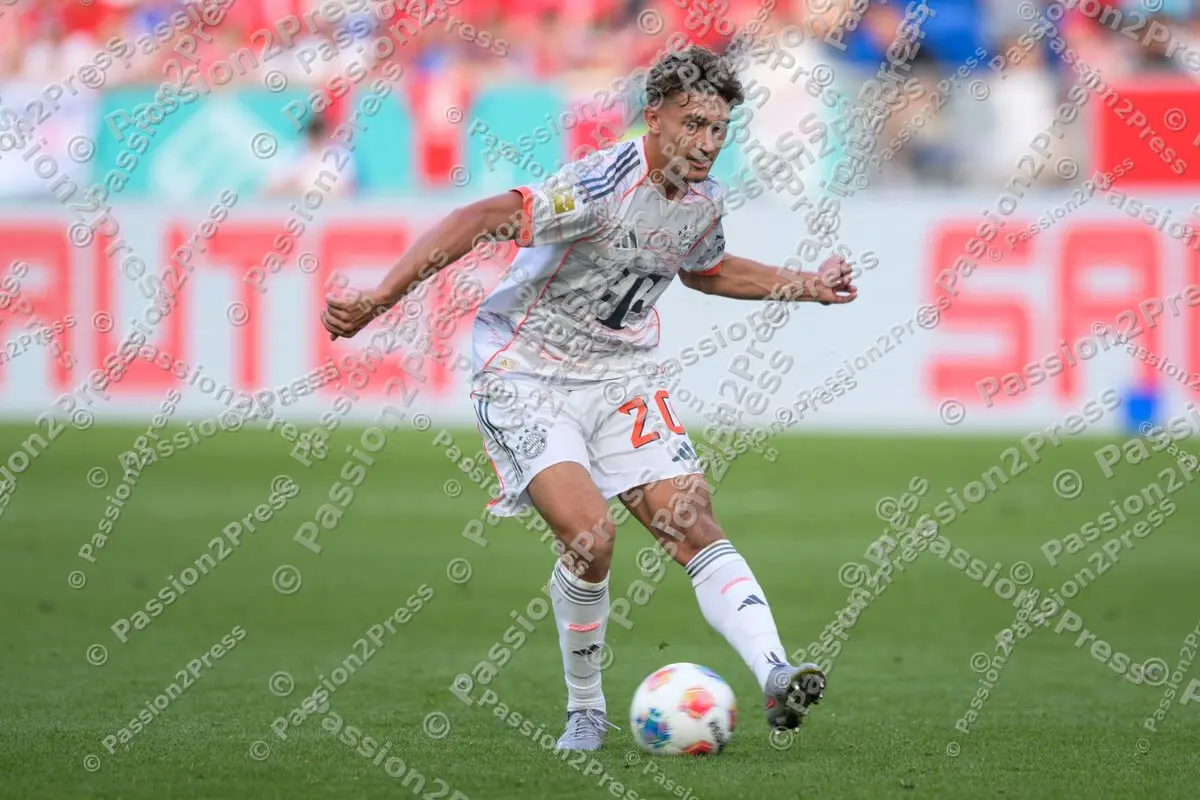 TSGFCB_20250920_2923