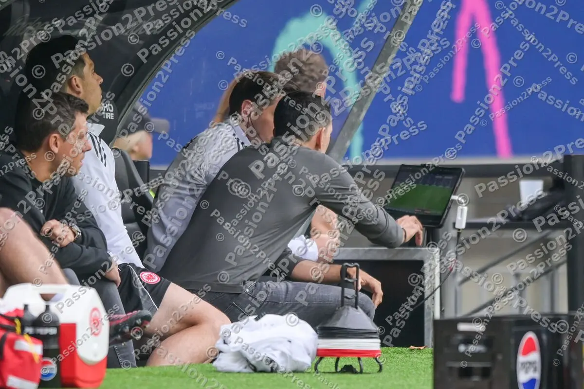 SGEUBER_20250921_0913