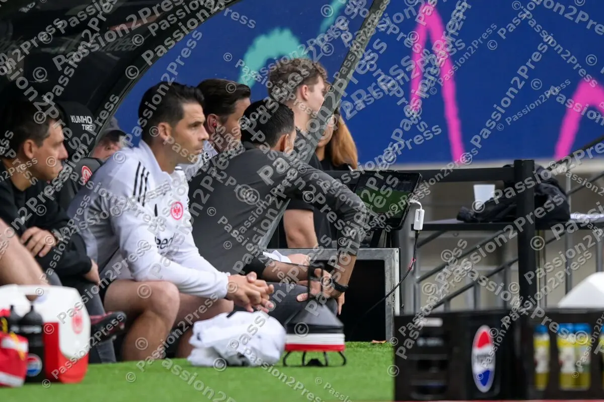 SGEUBER_20250921_0923