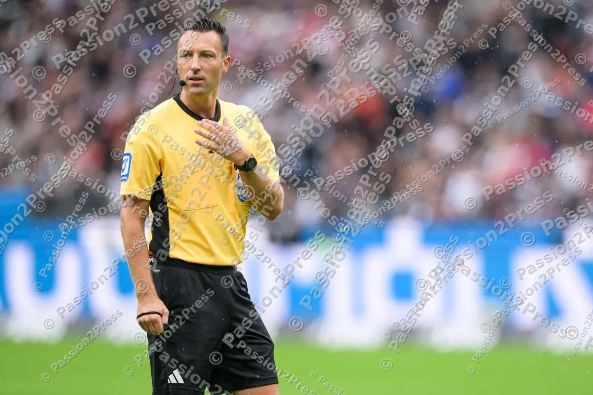 SGEUBER_20250921_1306