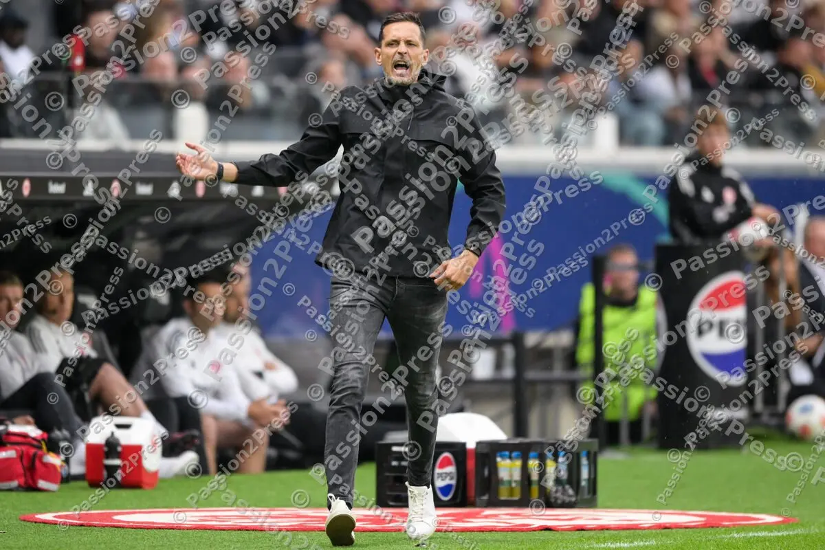 SGEUBER_20250921_2231