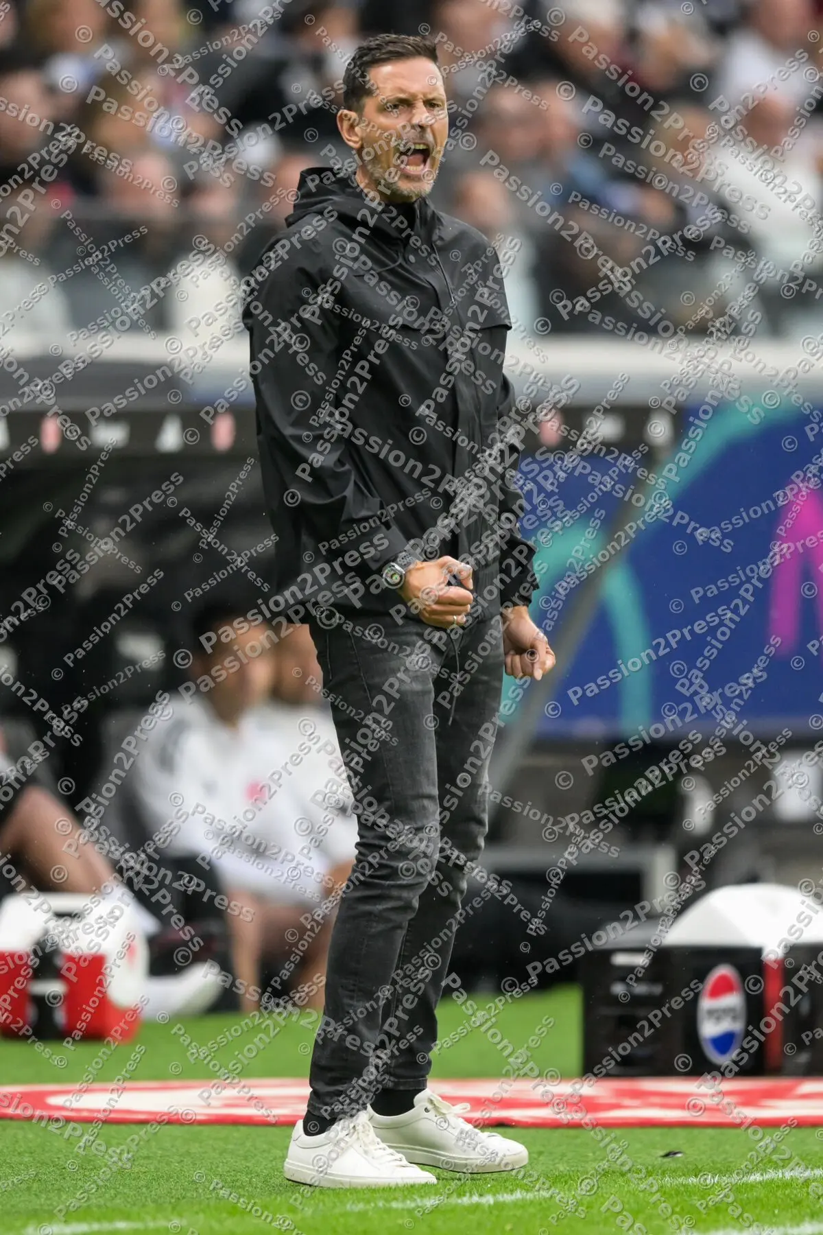 SGEUBER_20250921_2243