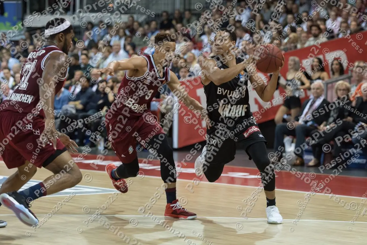 mf_FCBBSOW_20171013_0092