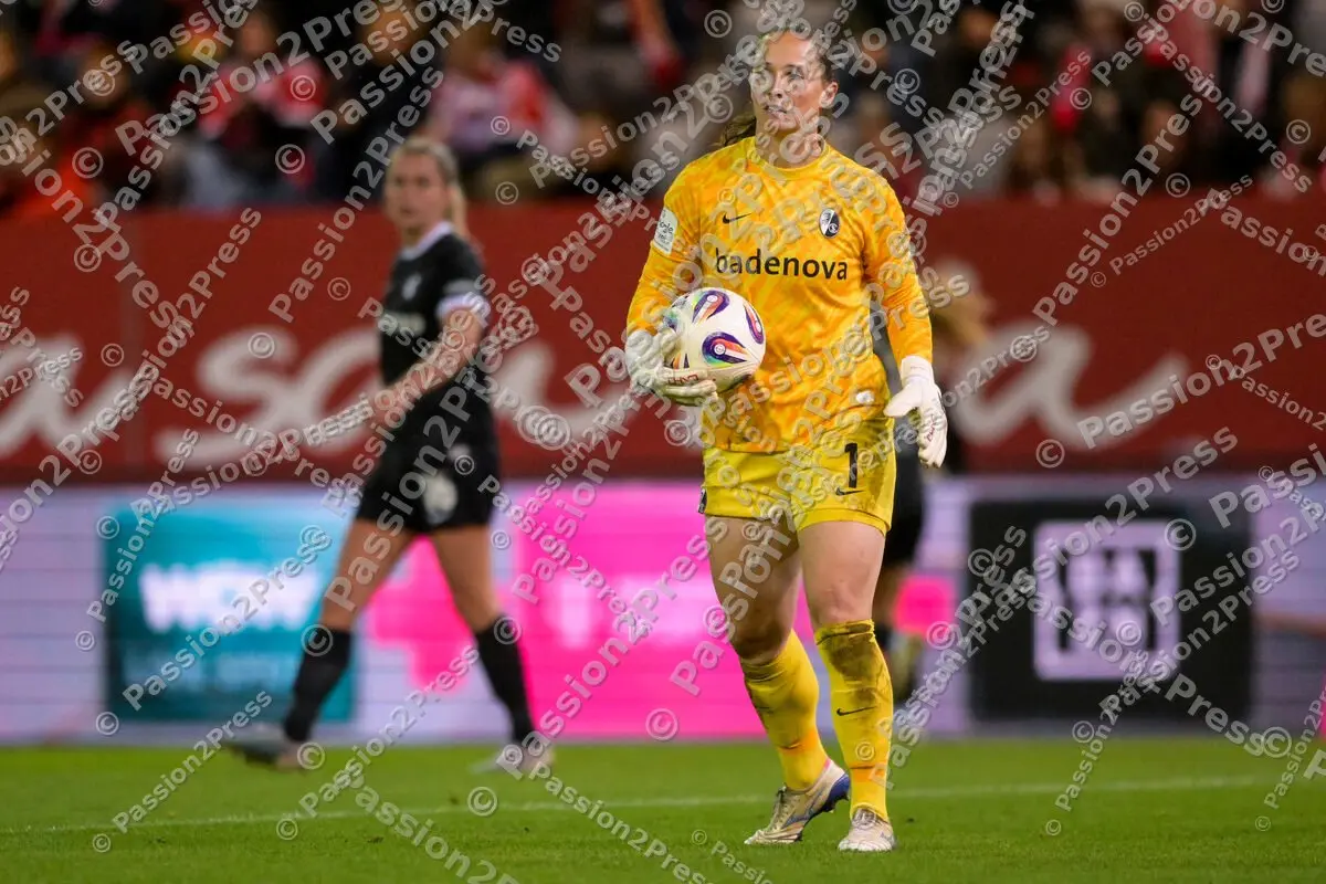 FCBFSCF_20250923_2325