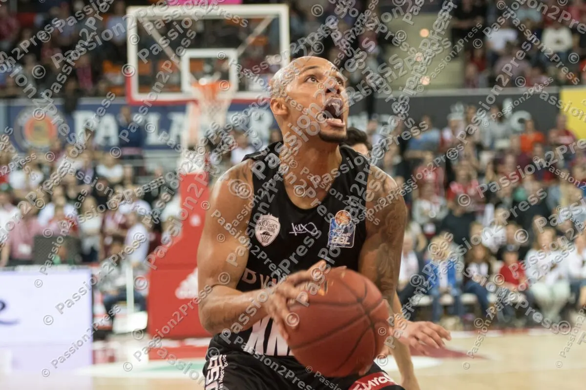 mf_FCBBSOW_20171013_0404