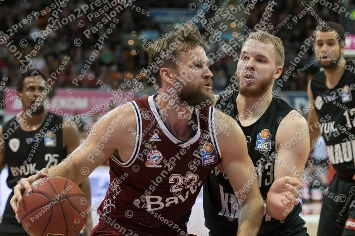 mf_FCBBSOW_20171013_0738