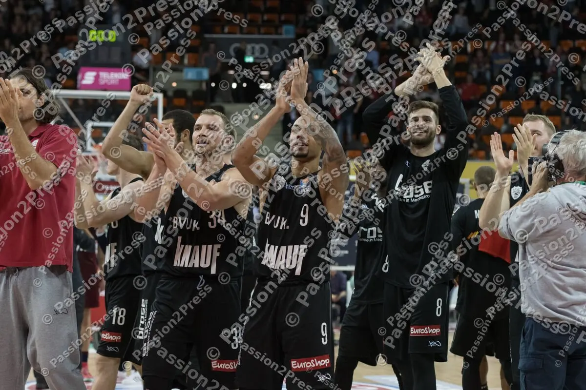 mf_FCBBSOW_20171013_0988