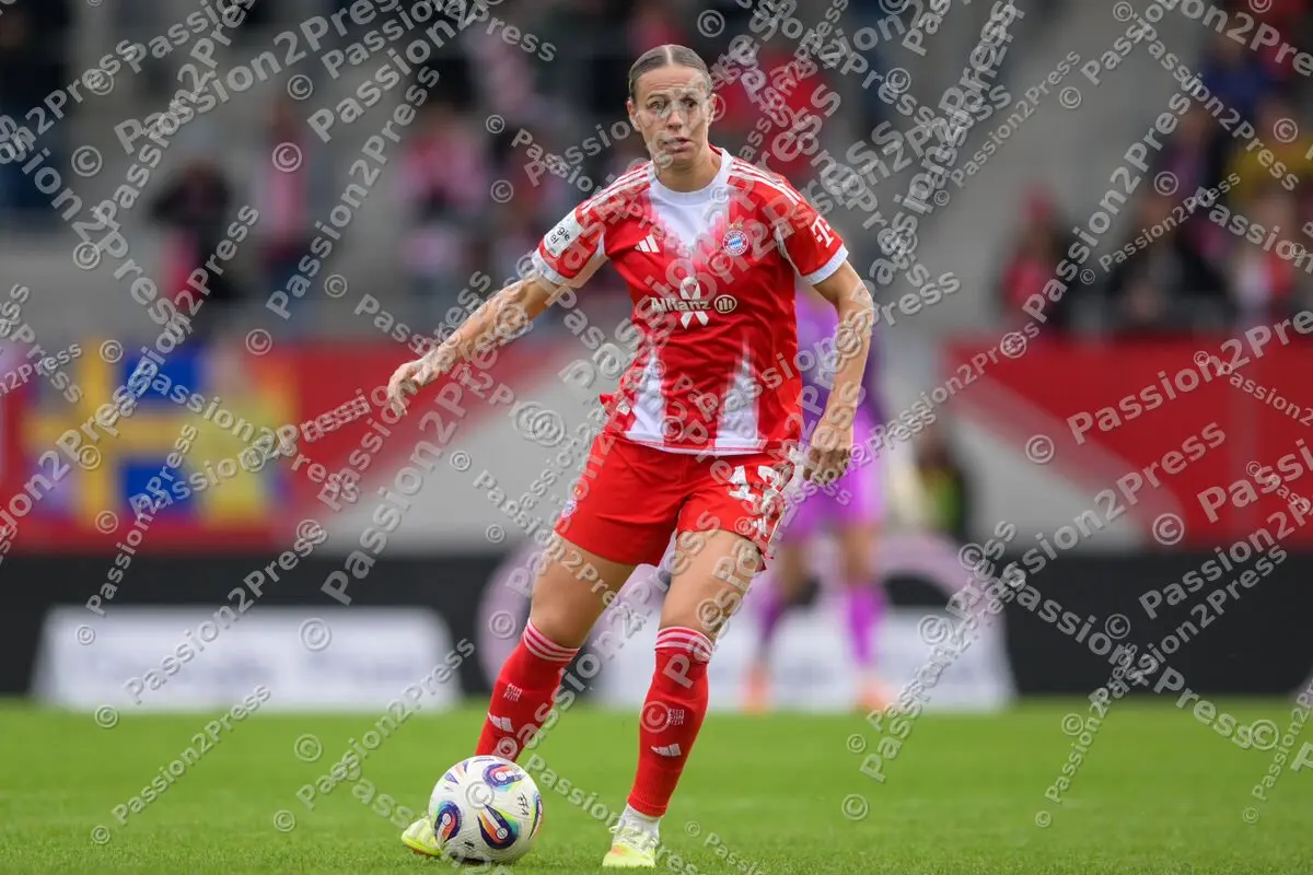 FCBFFCK_20251019_1677