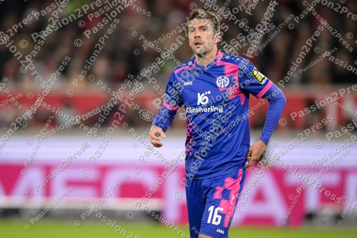 VFBM05_20251026_1298