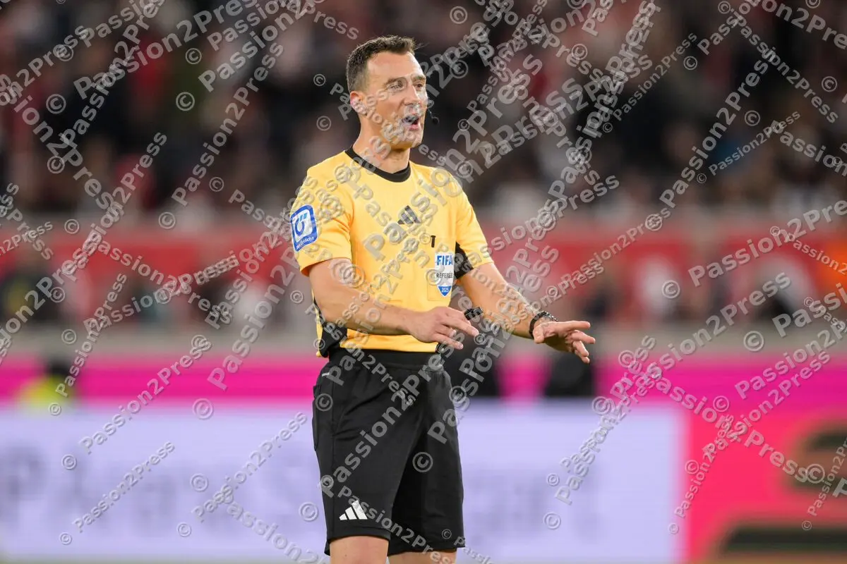 VFBM05_20251026_1744