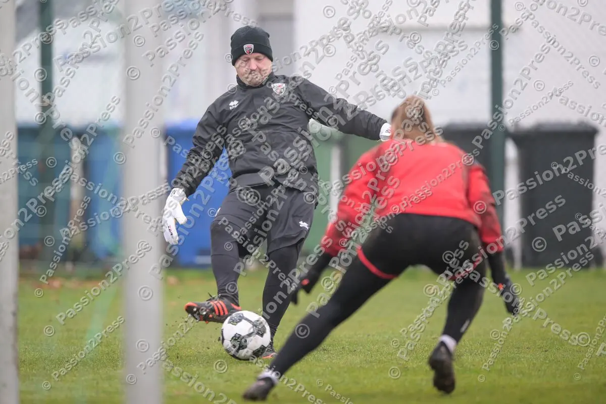 FCIFCBF_20251116_0328