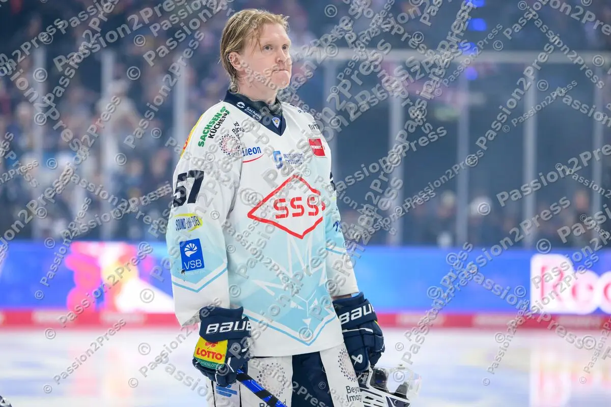 20260116 EHC Red Bull München - Dresdner Eislöwen