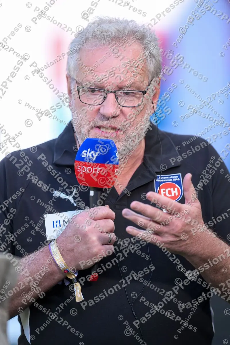 HDHUBER_20260411_0394