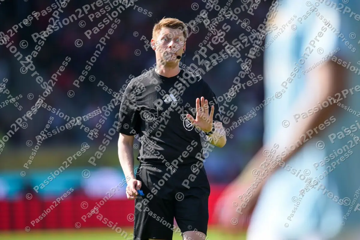 HDHUBER_20260411_0894