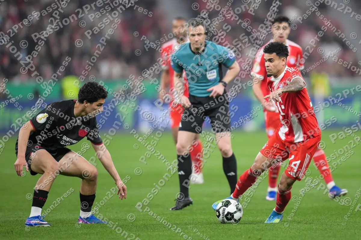 B04FCB_20260422_0575