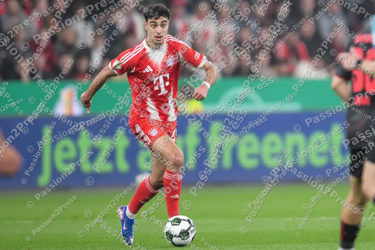 B04FCB_20260422_0550