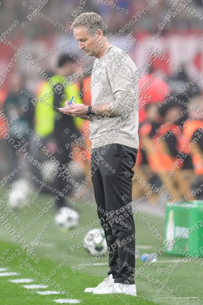 B04FCB_20260422_0518