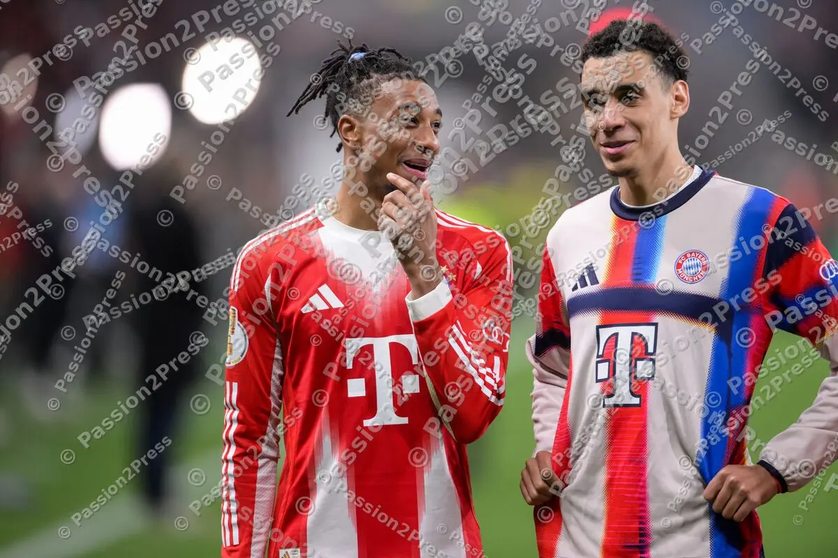 B04FCB_20260422_2690