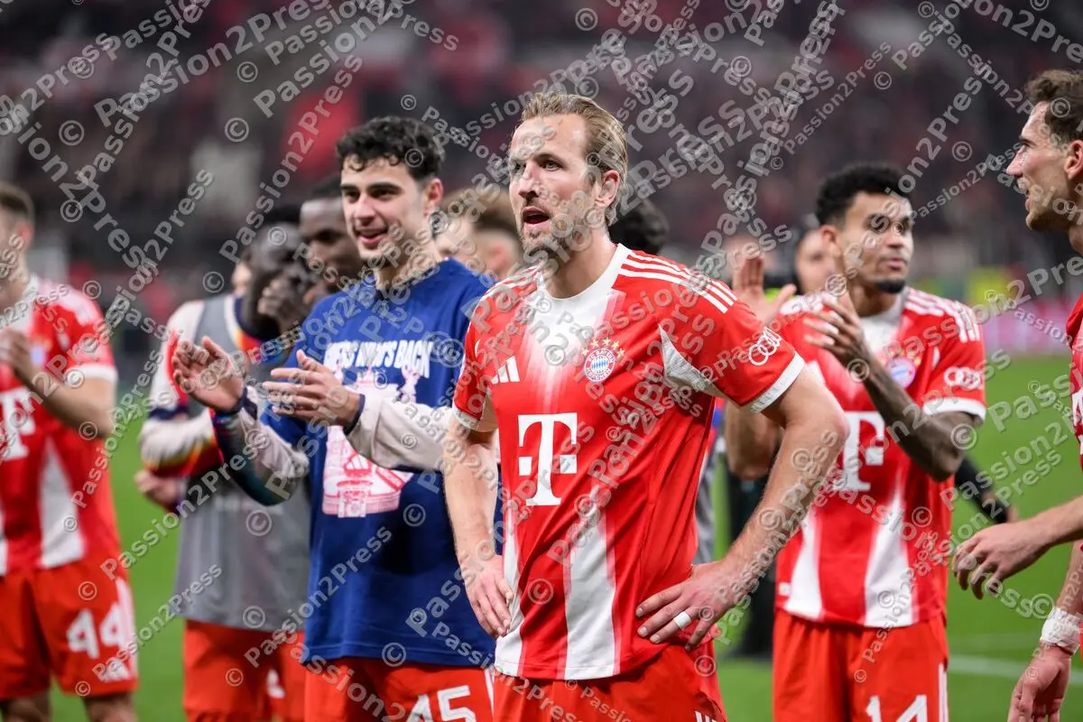 B04FCB_20260422_3079