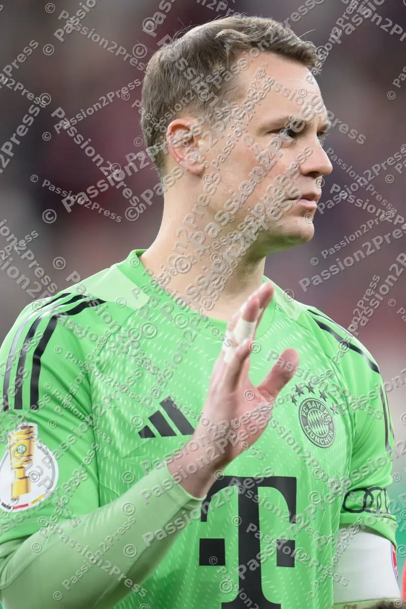 B04FCB_20260422_0098