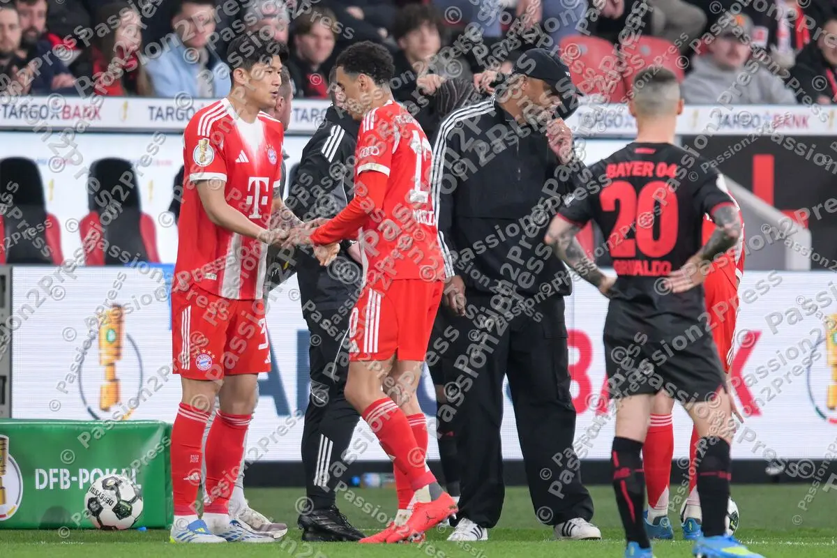B04FCB_20260422_2106