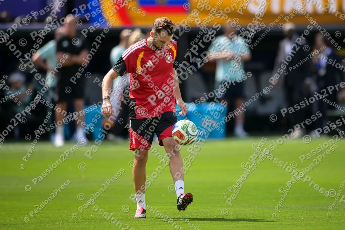 ECUGER_20260625_2352