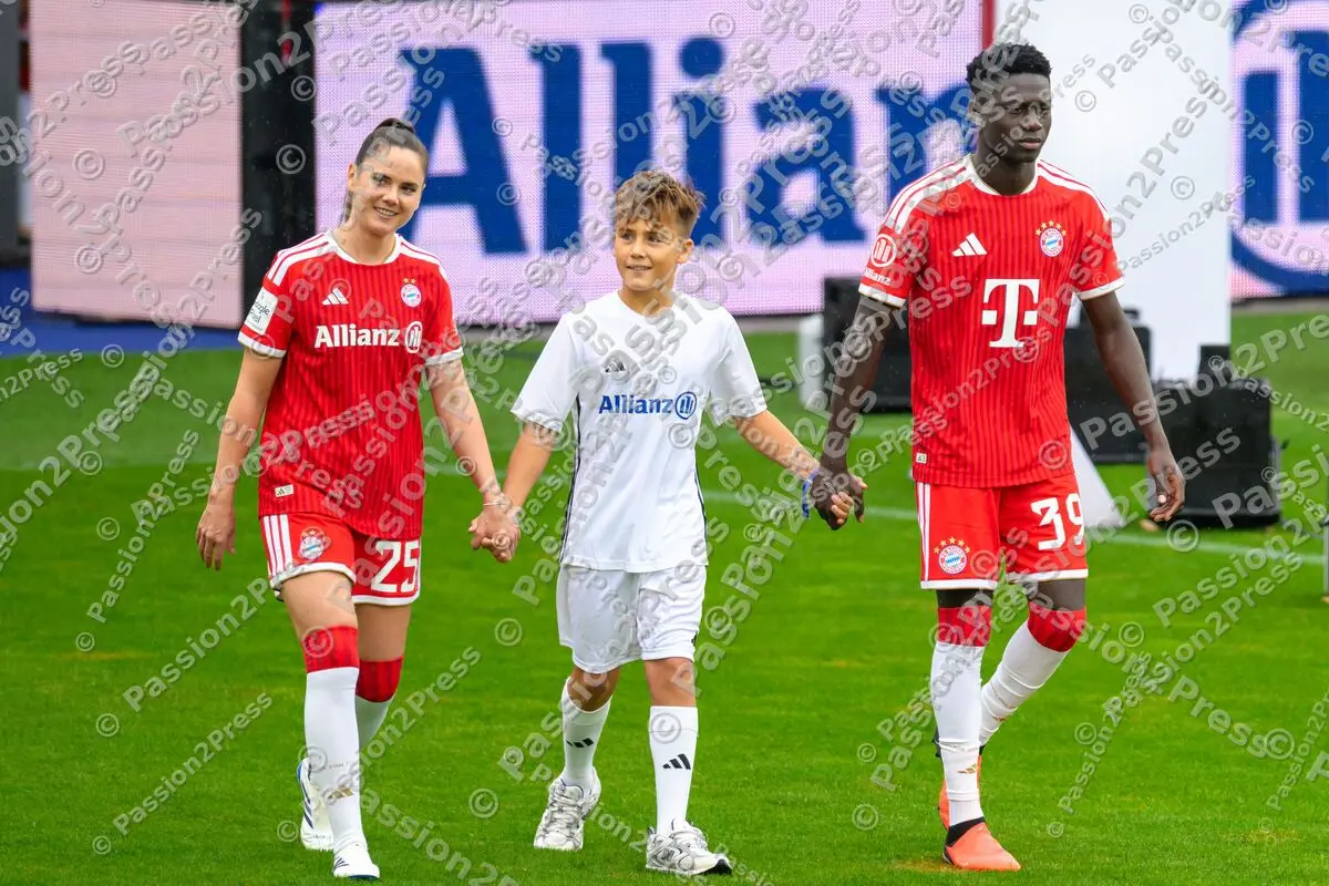 FCB_20260817_1194