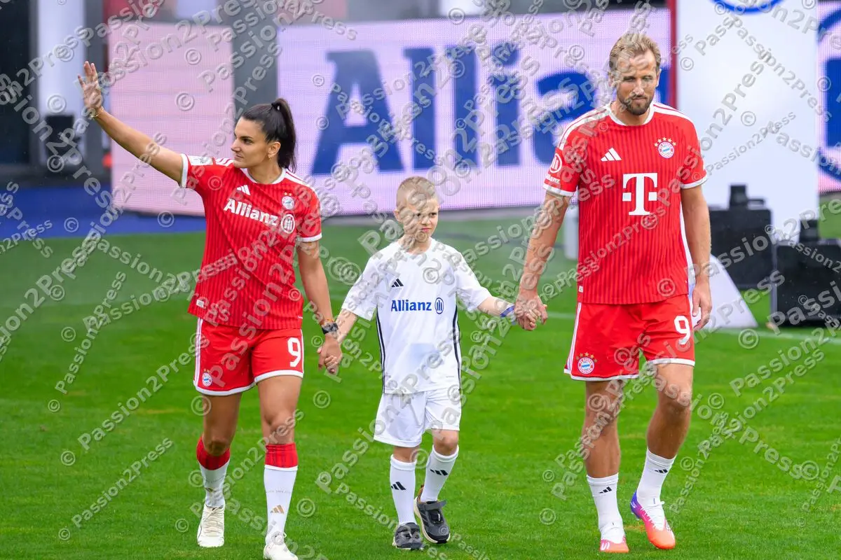 FCB_20260817_1369