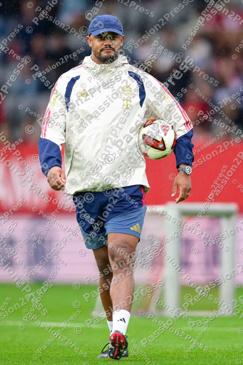 FCB_20260817_2549