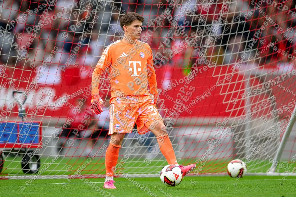 FCB_20260817_3044