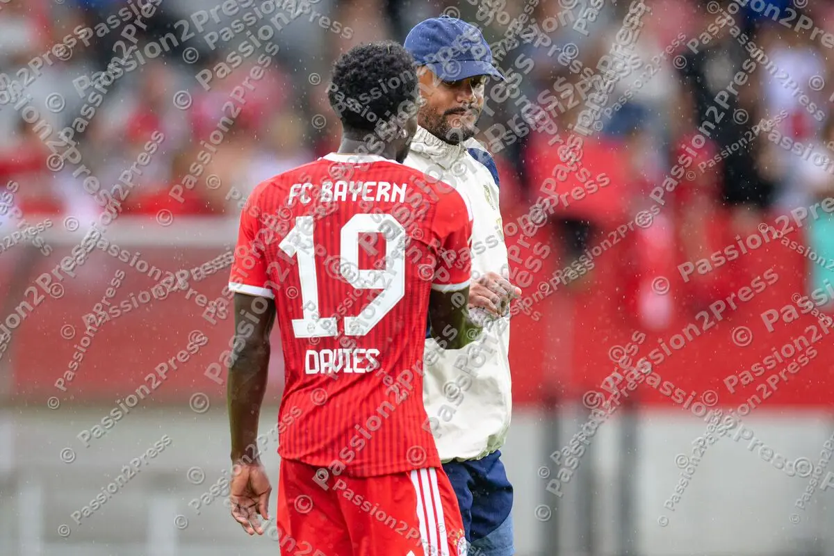 FCB_20260817_3948