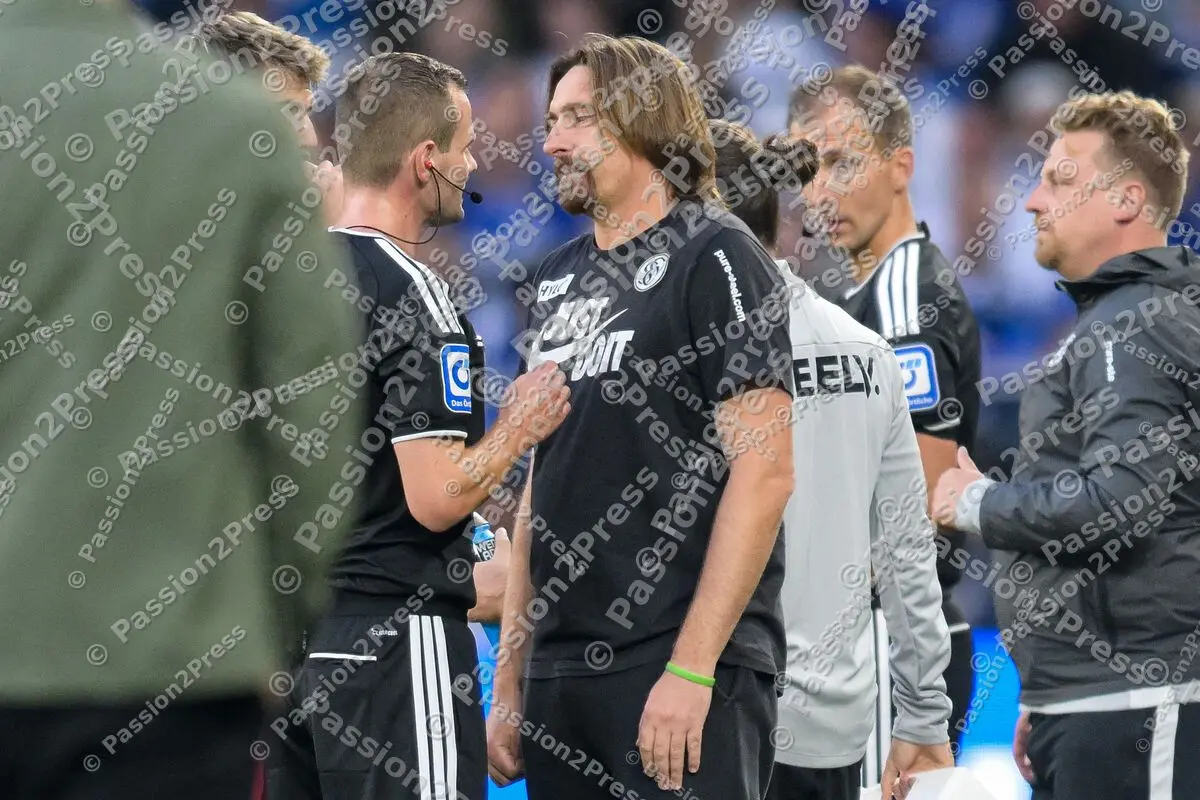 S04ELV_20260920_5657