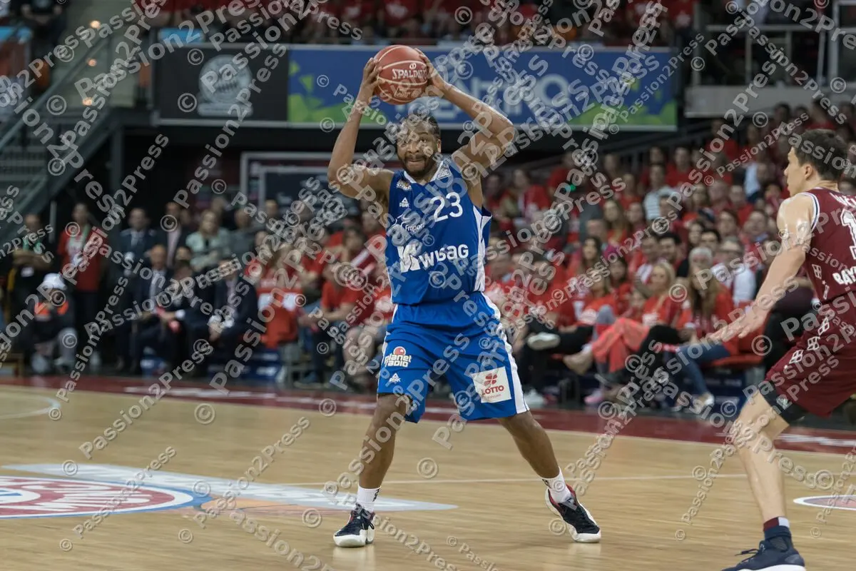 mf_FCBFRA_20180505_0348