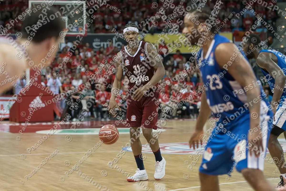 mf_FCBFRA_20180505_0599