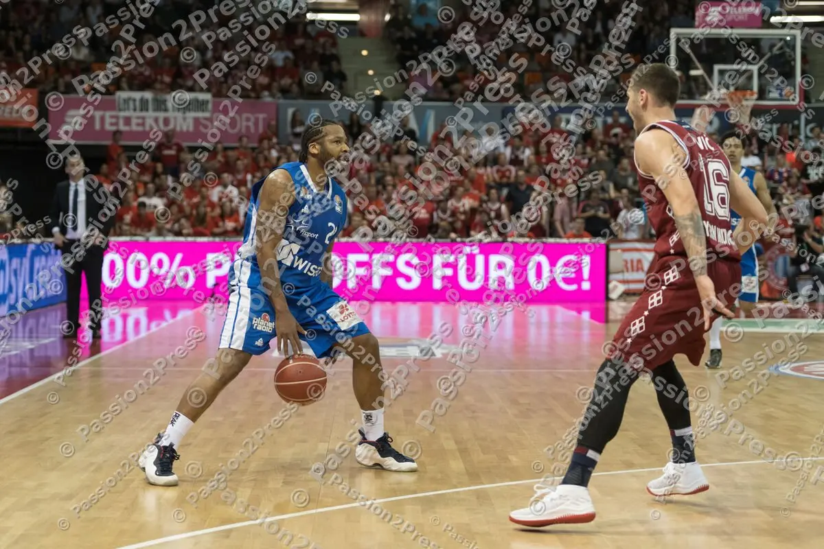 mf_FCBBFRA_20180512_0132