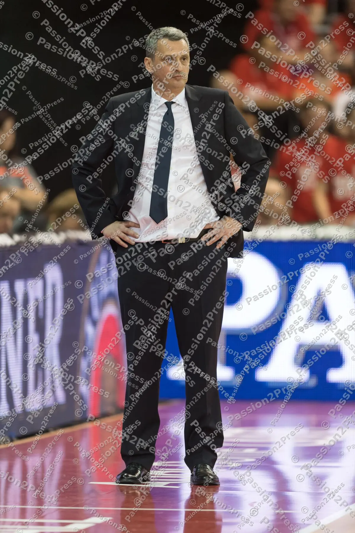 mf_FCBBFRA_20180512_0250