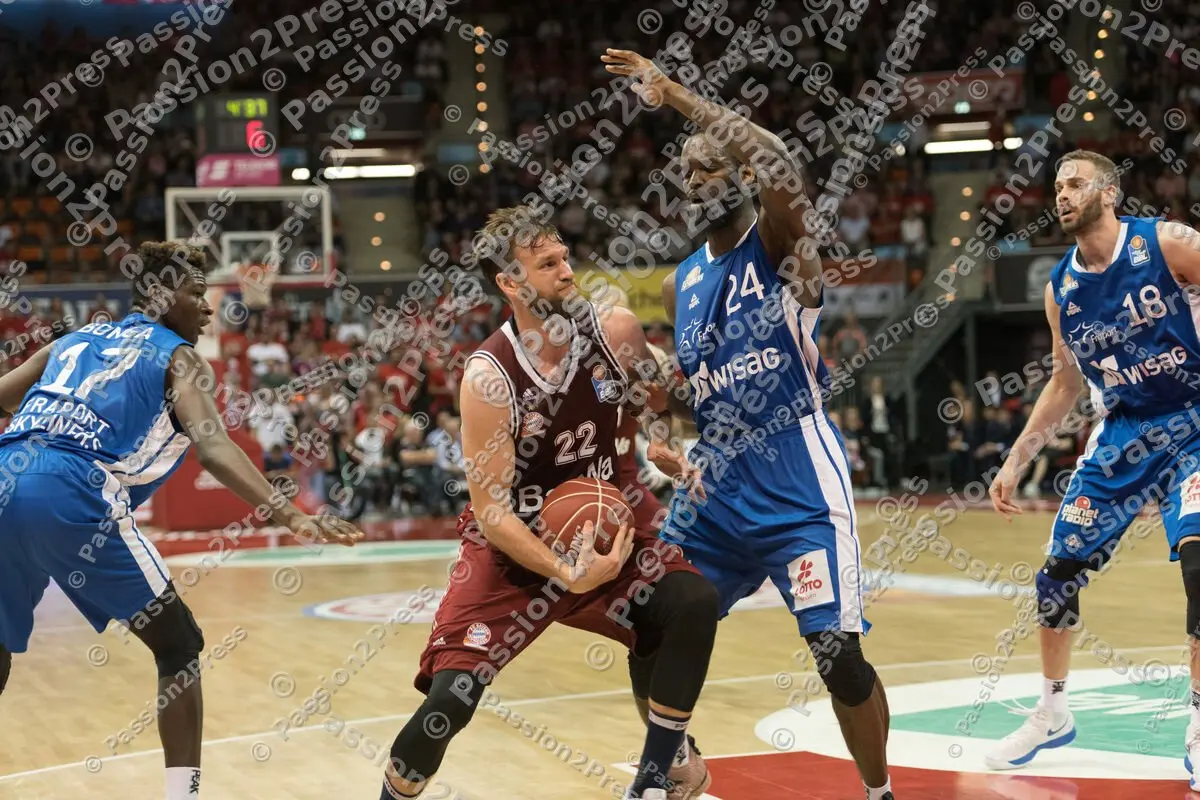 mf_FCBBFRA_20180512_0424